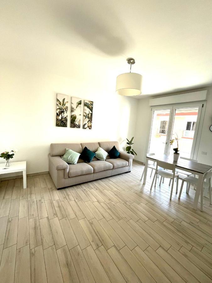 Emme Apartment Cagliari Exteriör bild